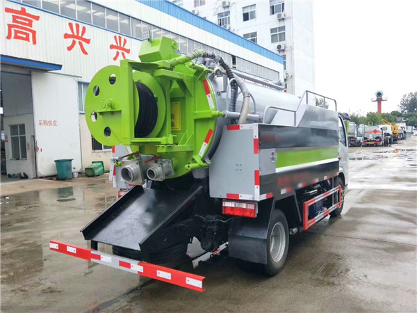 國六東風多利卡8方清洗吸污車