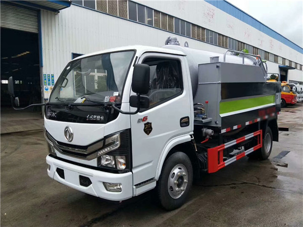 國六東風多利卡8方清洗吸污車