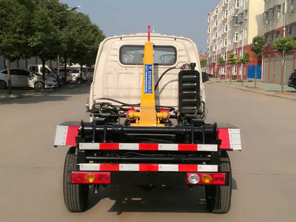 程力威牌CLW5030ZXXB6車廂可卸式垃圾車