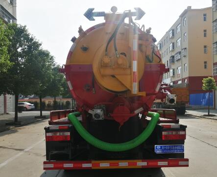 程力威牌CLW5120GQW6清洗吸污車