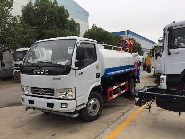 東風(fēng)小多利卡國五4方抑塵車