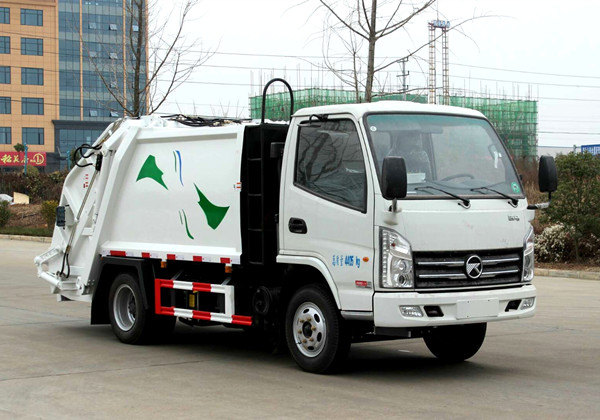 凱馬4方藍牌壓縮式垃圾車