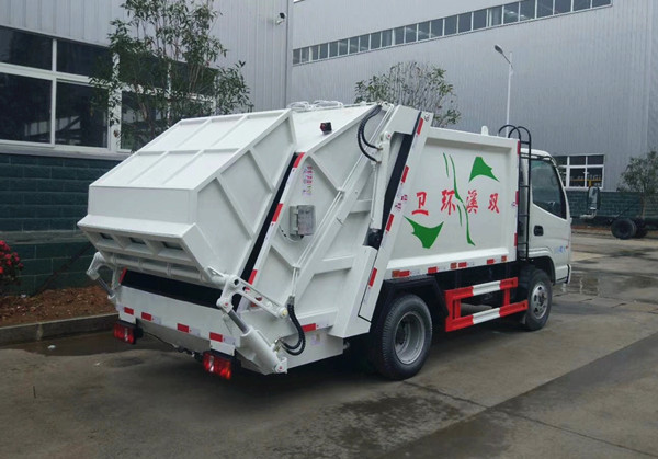 凱馬4方藍牌壓縮式垃圾車