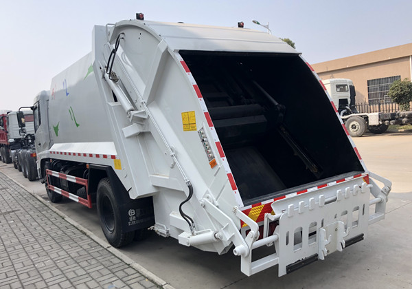東風(fēng)天錦12-14方壓縮垃圾車