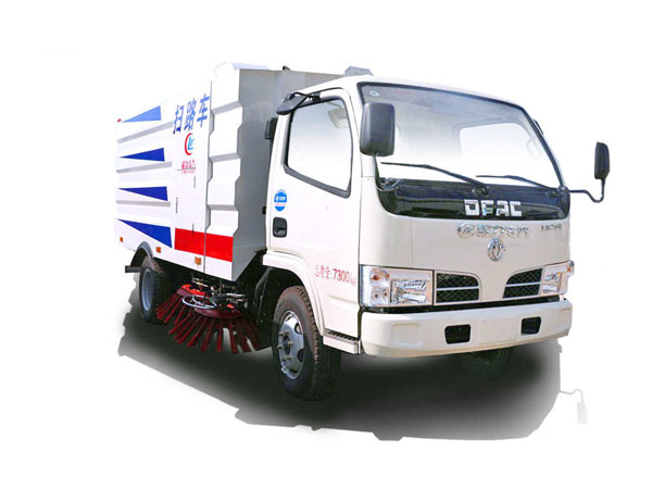 國(guó)五東風(fēng)多利卡D6路車(chē)