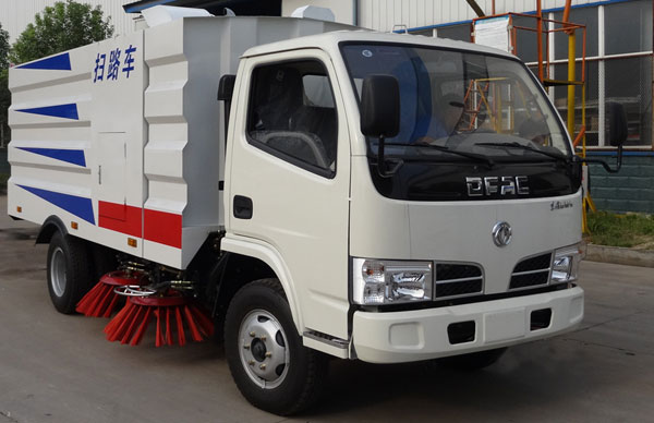 國五東風(fēng)多利卡D6路車