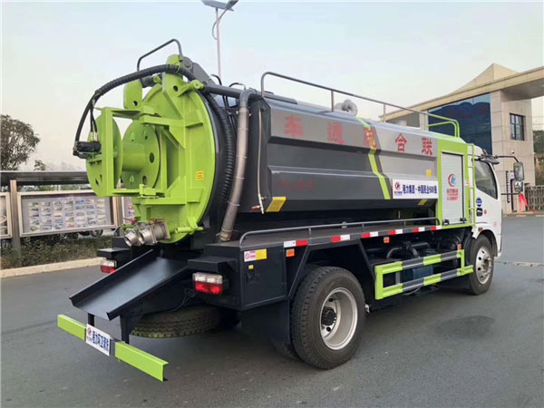 程力國六聯(lián)合疏通車