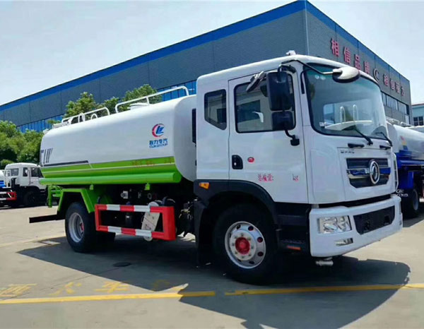 東風(fēng)D9多利卡灑水車︱15噸灑水車