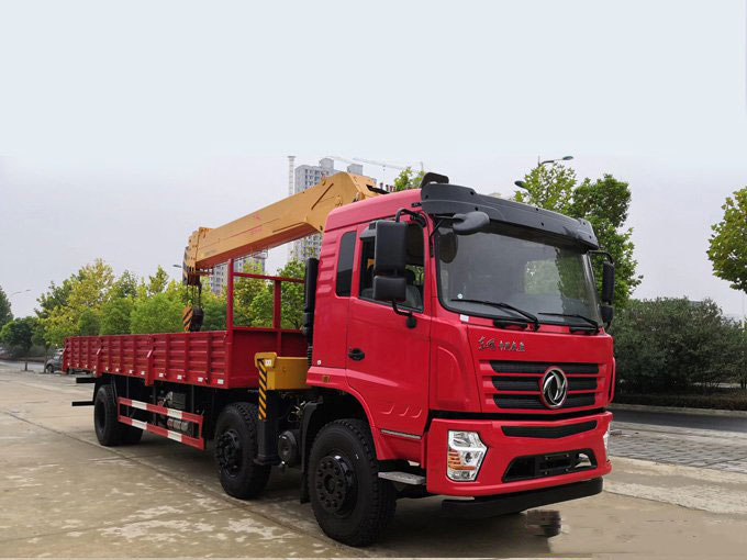 東風D3小三軸12噸隨車吊