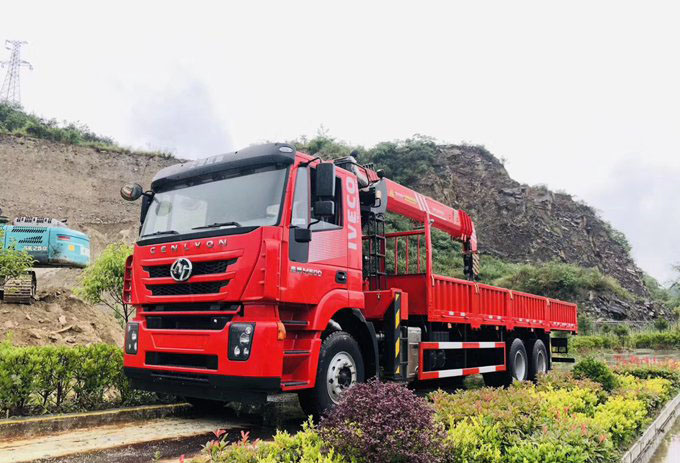 紅巖徐工16噸隨車吊
