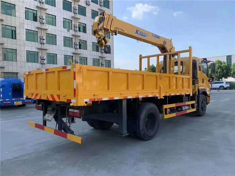 東風(fēng)暢行D1L徐工5噸隨車吊