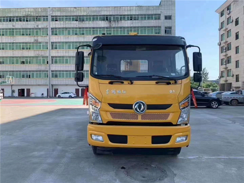 東風(fēng)暢行D1L徐工5噸隨車吊