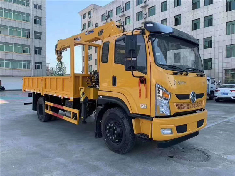 東風(fēng)暢行D1L徐工5噸隨車吊