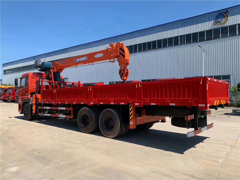 東風(fēng)天龍14噸工隨車(chē)吊