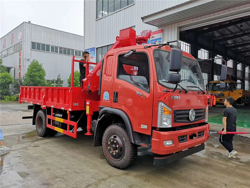 東風(fēng)D912折臂6.3噸隨車吊