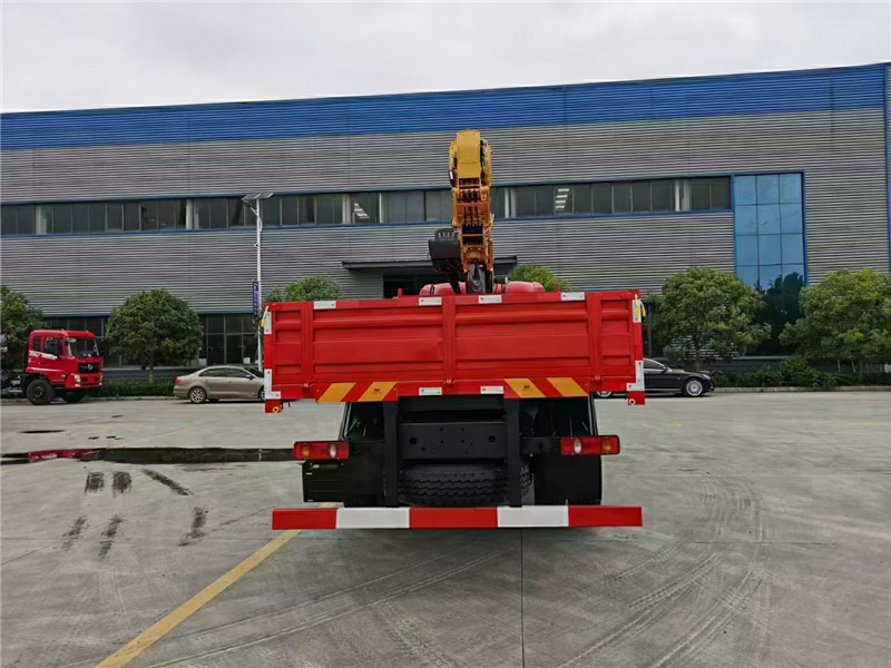 東風(fēng)K5單橋8噸國(guó)六隨車(chē)吊