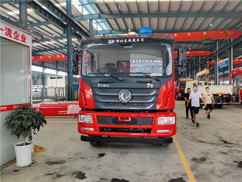 東風(fēng)T5程力8噸國六隨車吊