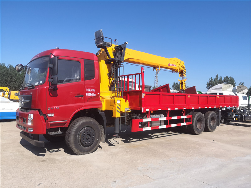 東風(fēng)D3V徐工12噸后八輪隨車吊