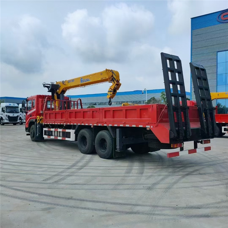 東風(fēng)華神T5后八輪徐工12噸隨車吊