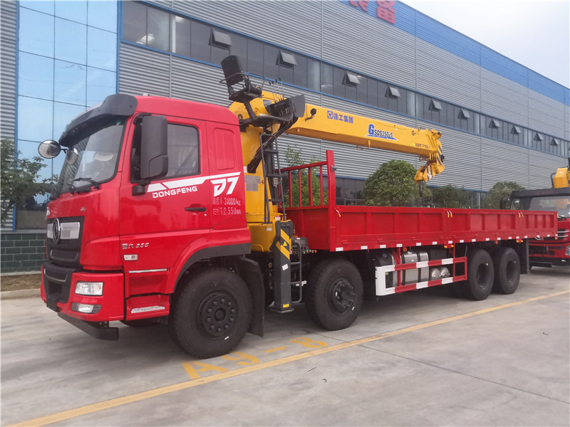 東風(fēng)D7前四后八14徐工隨車吊