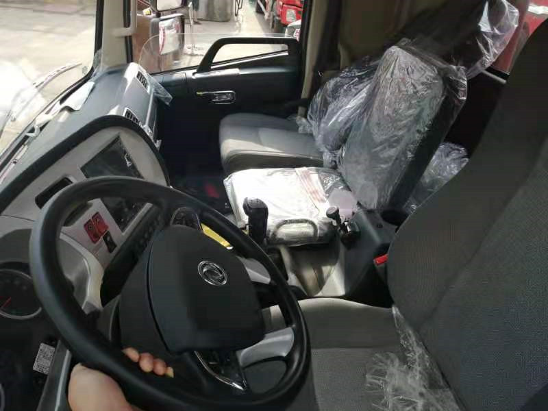 東風(fēng)D3后八輪石煤12噸隨車吊