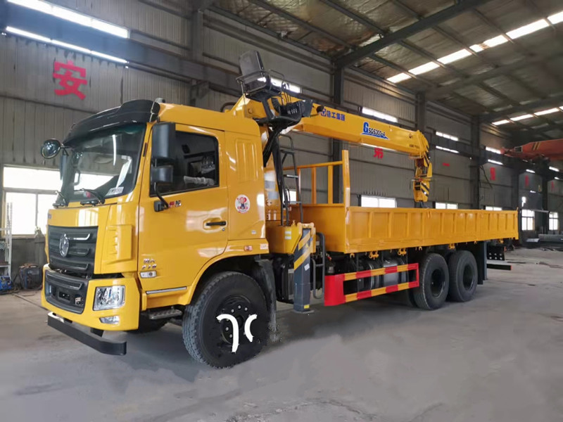 東風(fēng)F5后八輪徐工12噸隨車(chē)吊