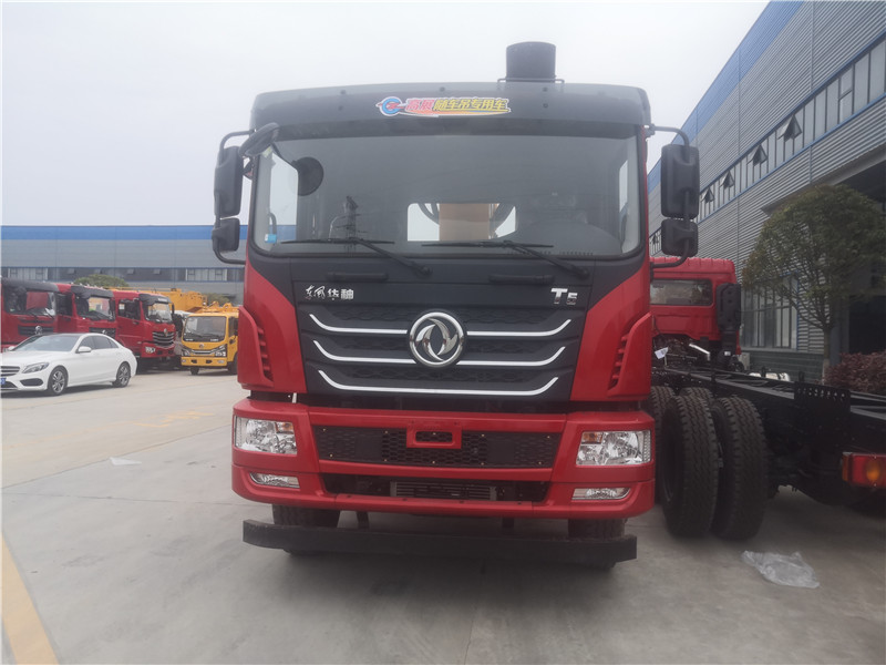 東風(fēng)T5后八輪徐工12噸隨車(chē)吊