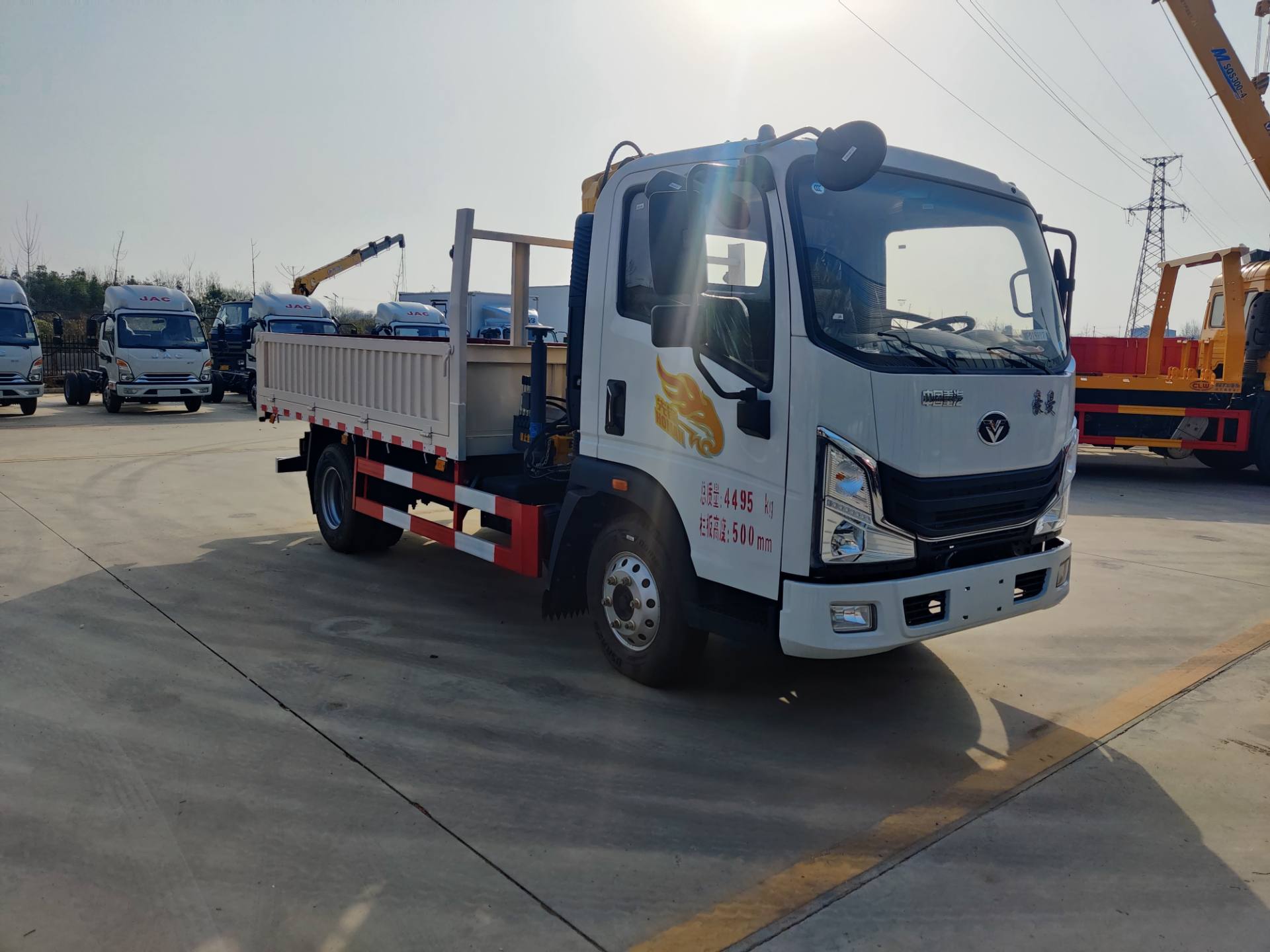 重汽豪曼折臂1.8噸隨車吊
