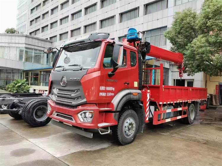 重汽豪瀚單橋8噸隨車吊