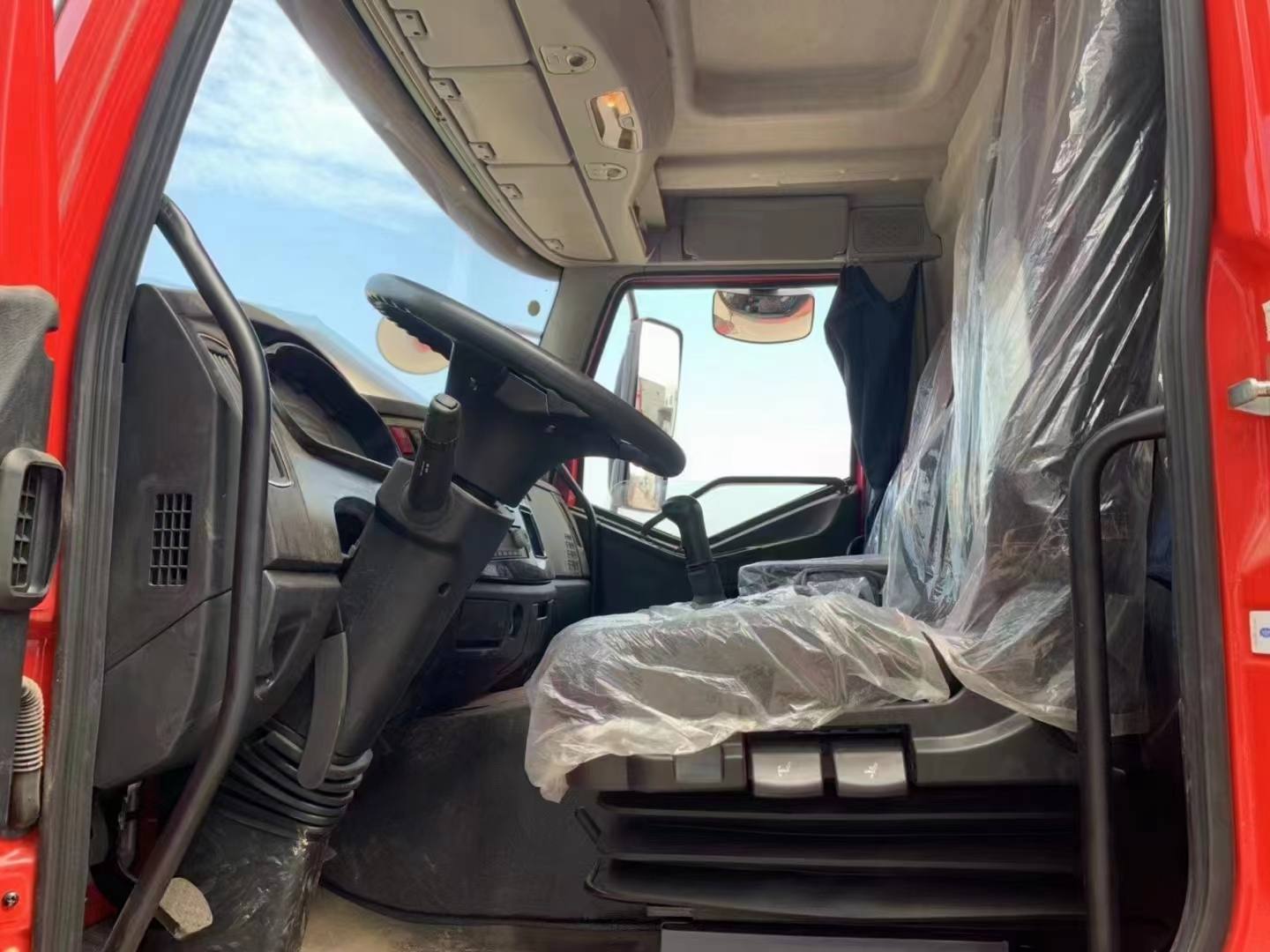 解放單橋石煤8噸隨車吊