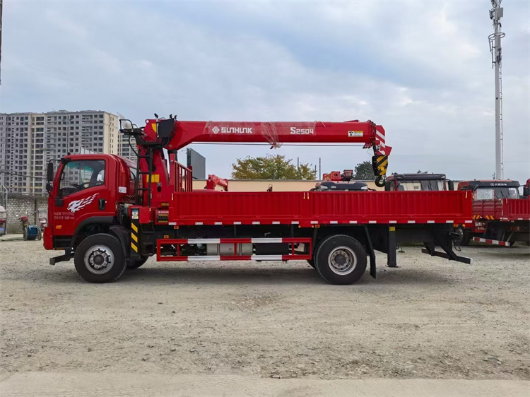 王牌單排宏昌天馬10噸隨車吊
