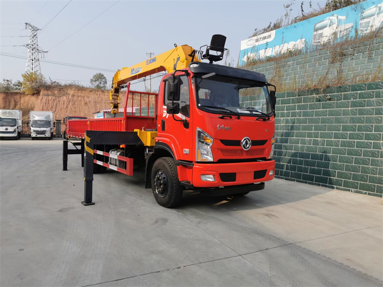 國六東風(fēng)D1單橋8噸隨車吊