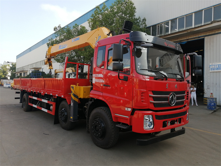 東風(fēng)K5小三軸徐工10噸隨車吊