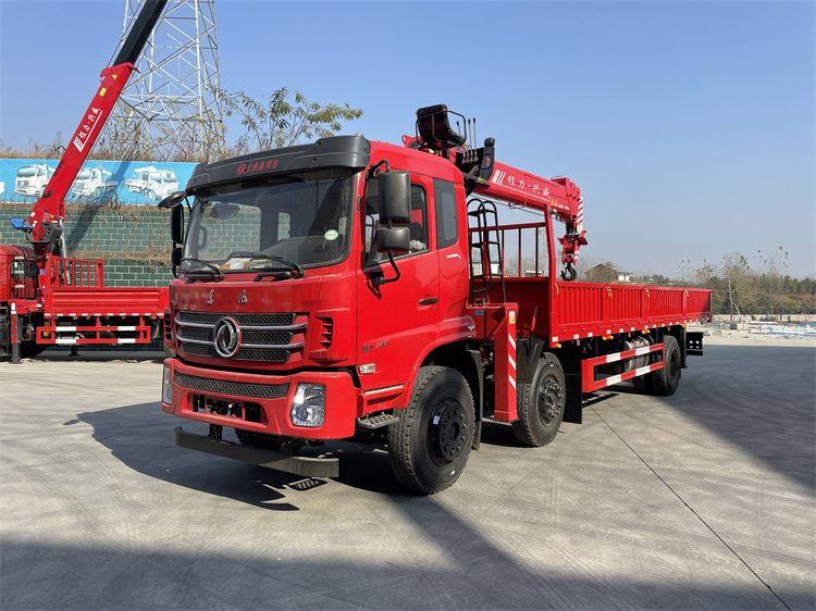 東風小三軸興威8噸隨車吊