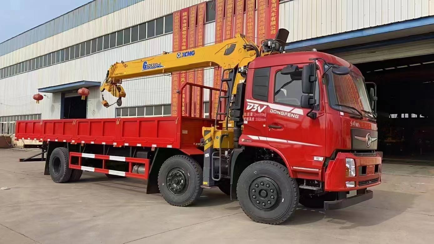 東風(fēng)DV3小三軸徐工10噸隨車吊