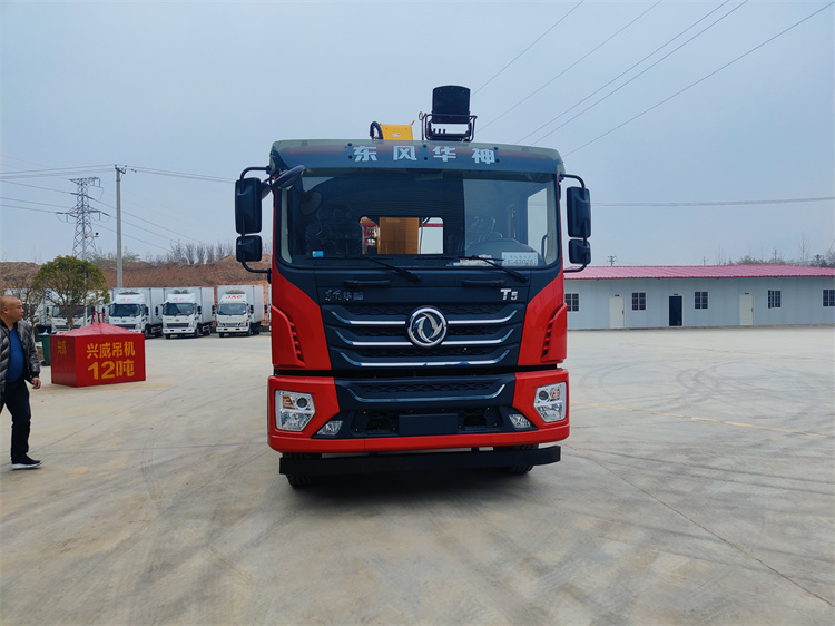 東風T5后八徐工12噸隨車吊