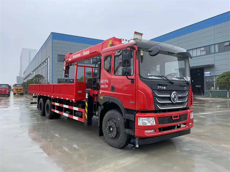 東風T5后八輪宏昌天馬13噸隨車吊