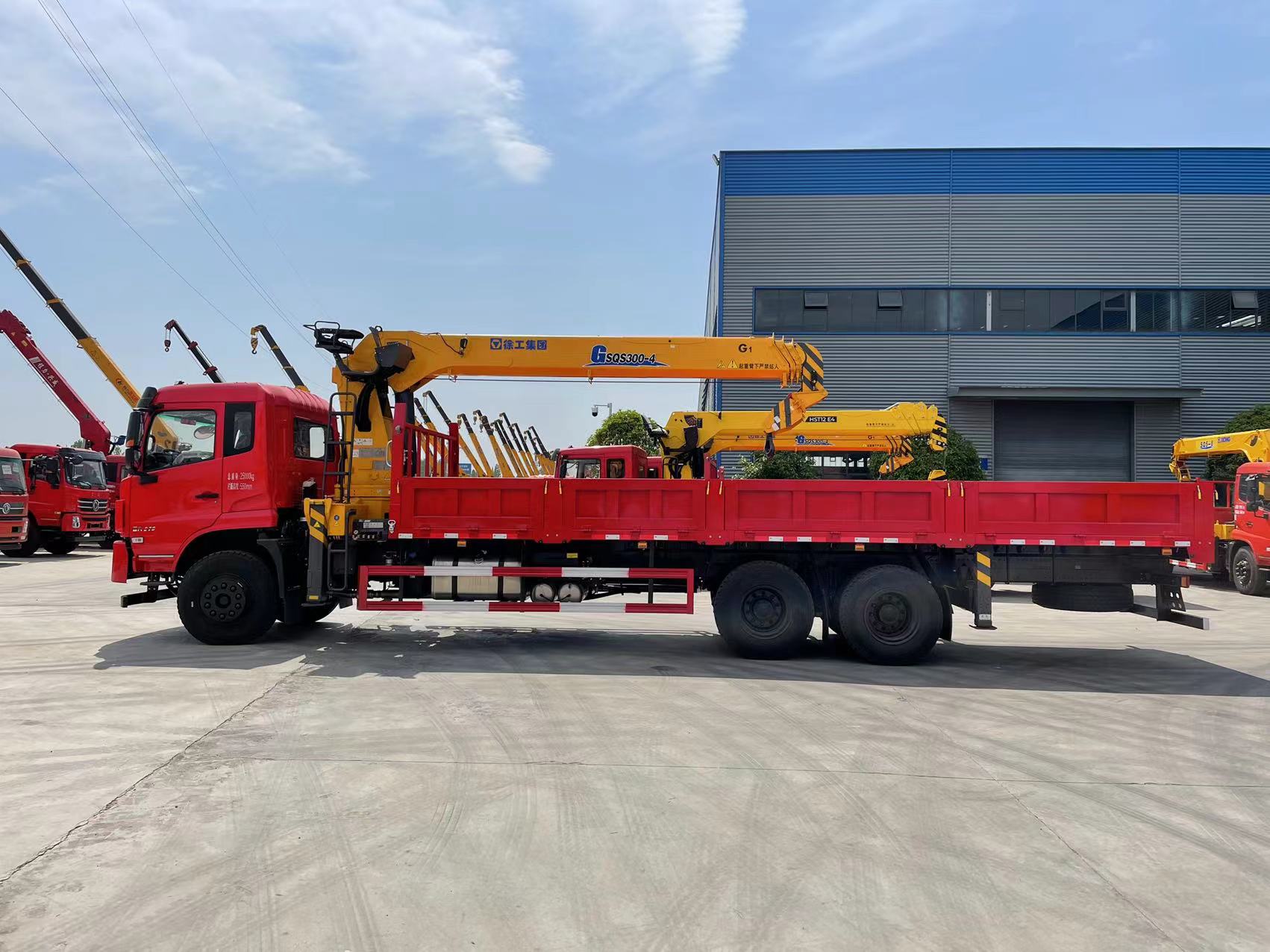 東風(fēng)K5后八輪徐工12噸隨車吊