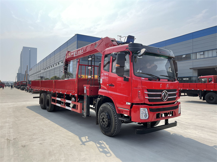 東風(fēng)K5后八輪徐工12噸隨車吊