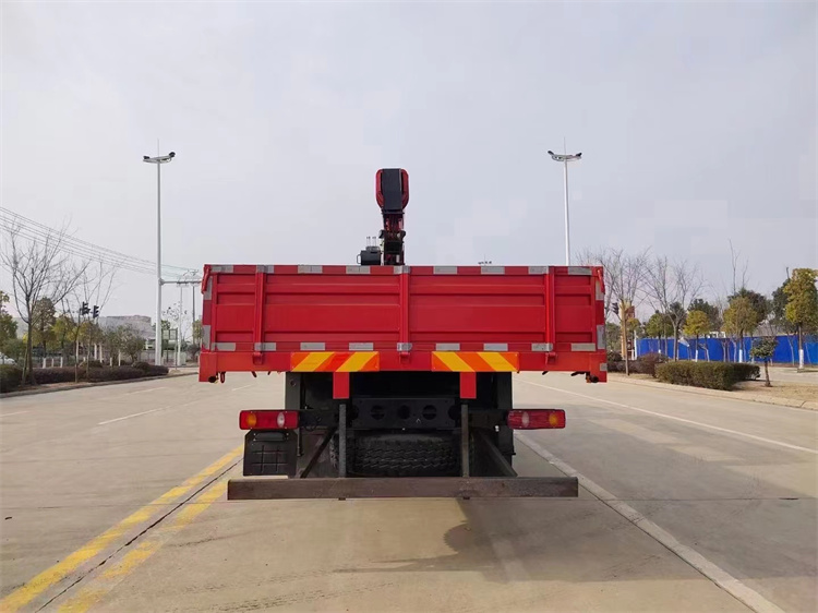 東風(fēng)天錦后八輪程力12噸隨車吊