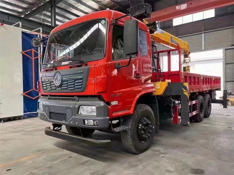 東風(fēng)天錦后八輪徐工12噸隨車吊