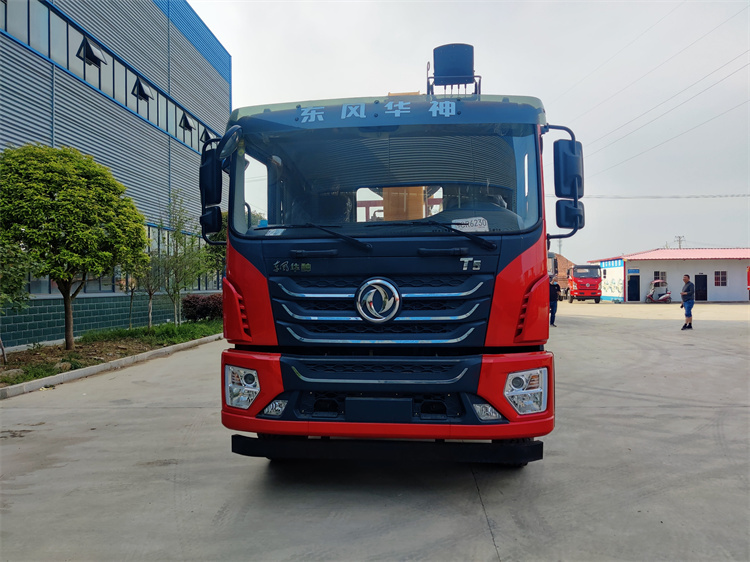 東風T5后八輪徐工14噸隨車吊