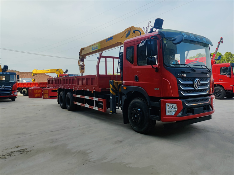 東風(fēng)T5后八輪徐工14噸隨車吊