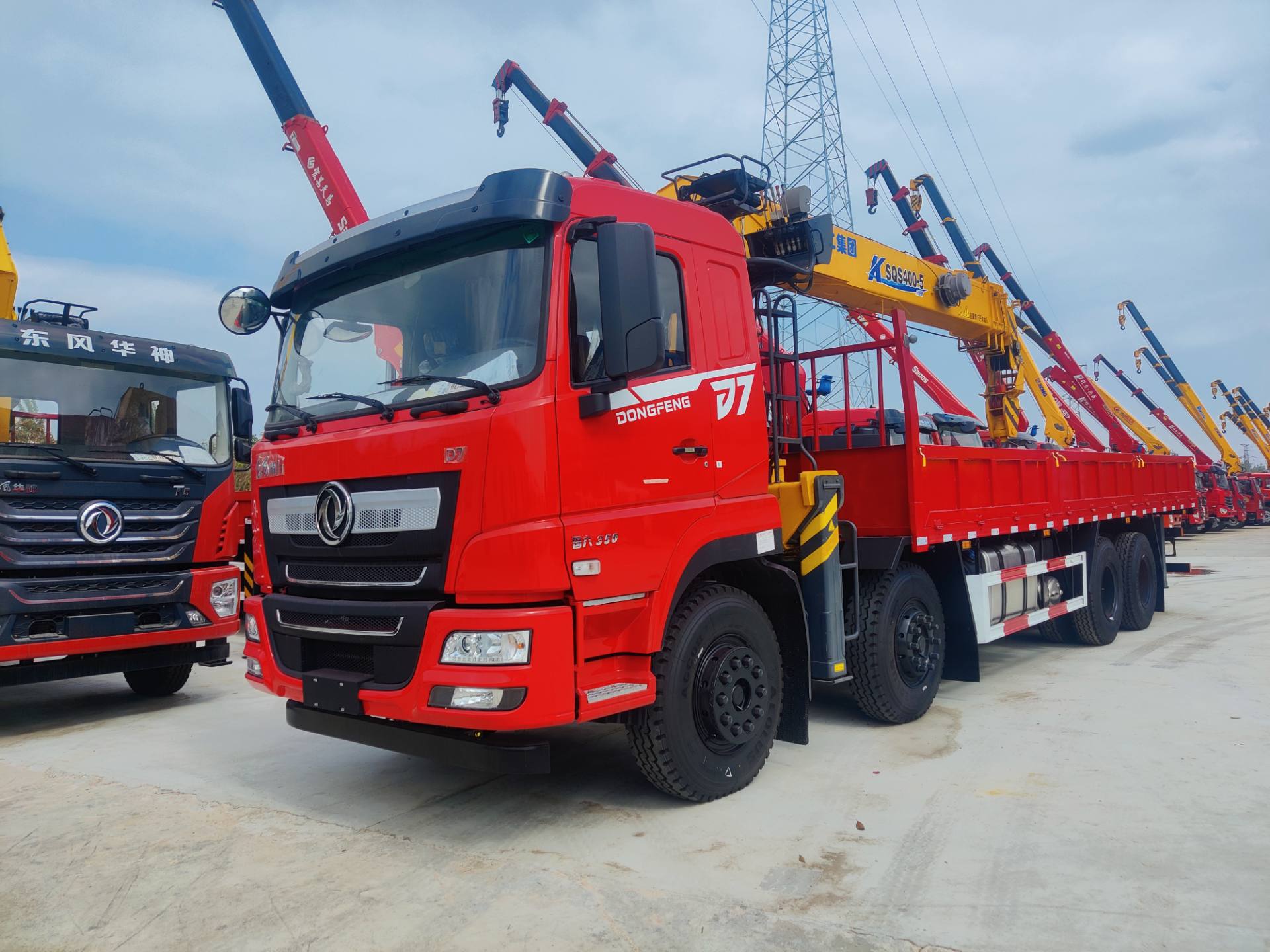 東風(fēng)D7前四后八徐工16噸隨車吊